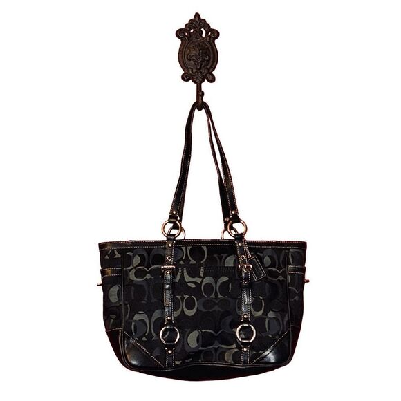 Coach Gallery Optic Signature Tote Bag Black & silver C print F0849-F13053